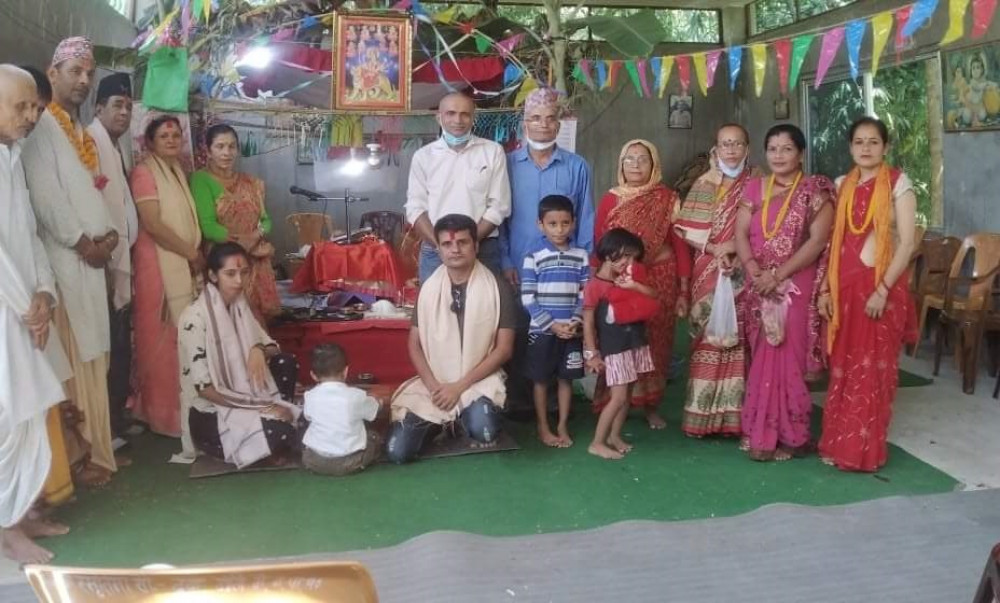 सनातन धर्म सेवा समिति मेचीनगरद्वारा दातालाई सम्मान