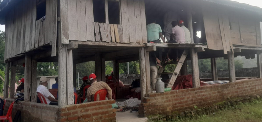 मिसन ग्रासरुटको समीक्षा गर्न एमाले सचिवालय सदस्यहरु सर्रेअम्बासतर्फ जाँदै