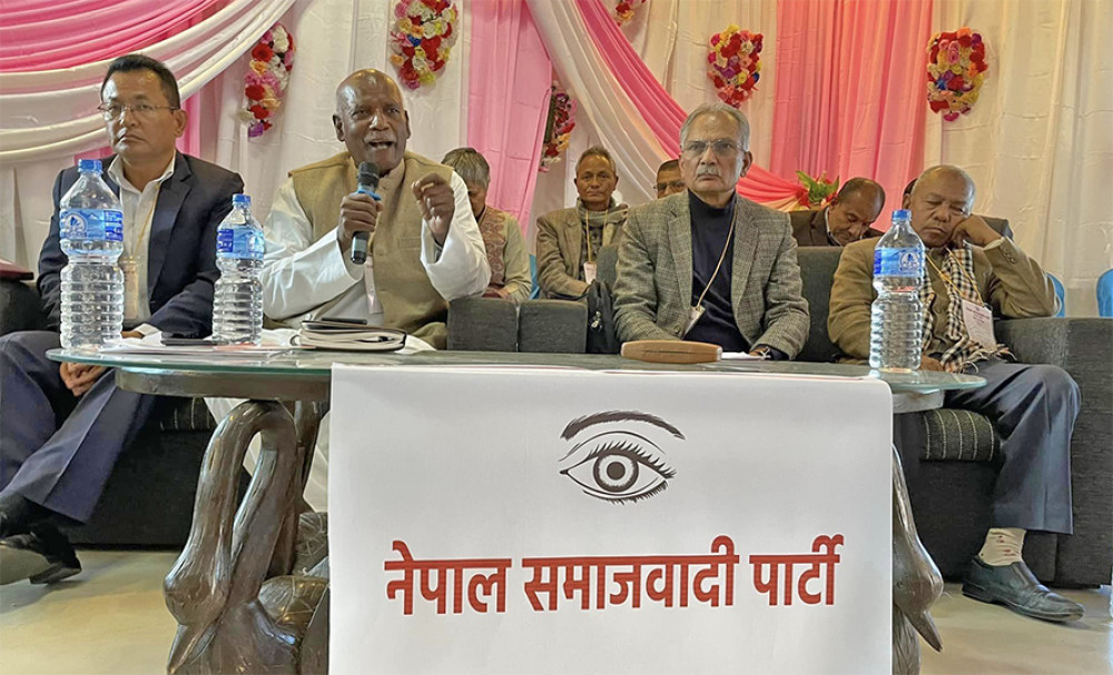 माओवादीसँग एकताका लागि नेसपाले बनायो भट्टराईको संयोजकत्वमा संयोजन समिति
