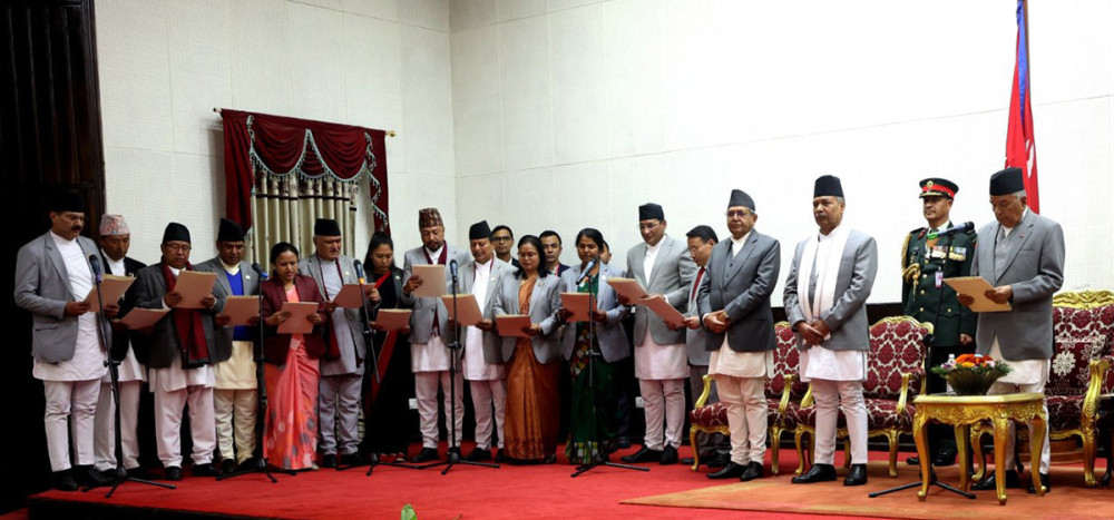 नवनियुक्त मन्त्रीहरुले लिए सपथ (मन्त्रालयको नामसहित)