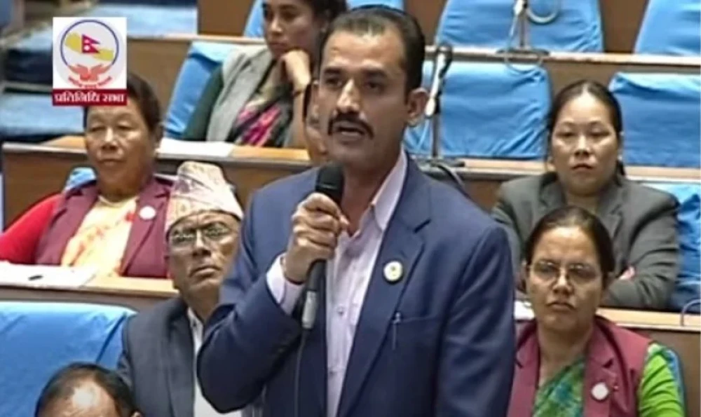 गिरीबन्धुको कालो धब्बाले छप्पकै छोपिएकाहरूले नैतिकता सिकाउन मिल्दैन : सांसद सापकोटा