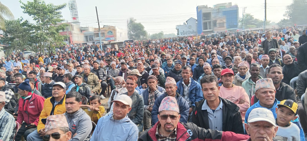 ओलीको निर्वाचन क्षेत्रबाट सयौँ मानिस माओवादी केन्द्रमा प्रवेश