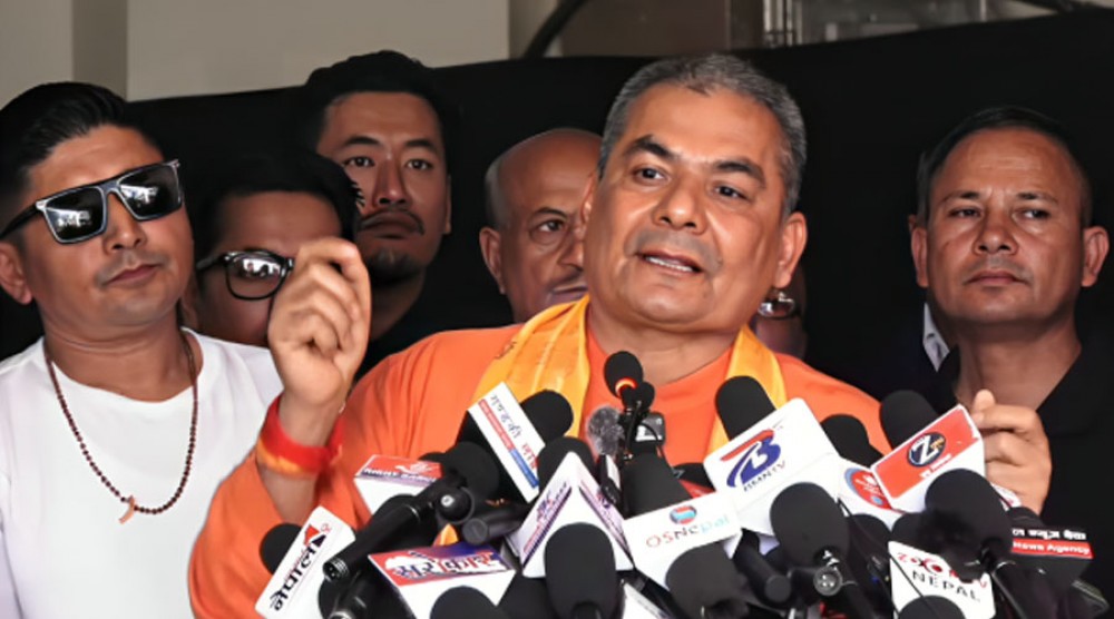 राजनीतिक दल खोल्ने दुर्गा प्रसाईंको घोषणा