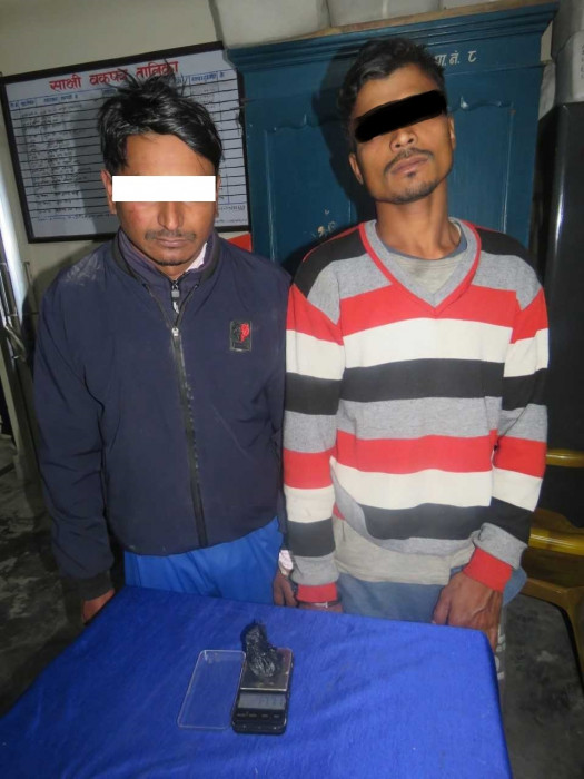 १५ ग्राम ब्राउन सुगरसहित दुई भारतीय पक्राउ