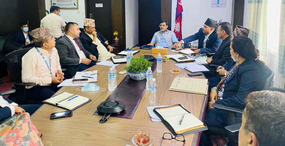 धानको उत्पादन वृद्धि गर्न किसानलाई उन्नत बिउ दिन अर्थमन्त्रीको निर्देशन