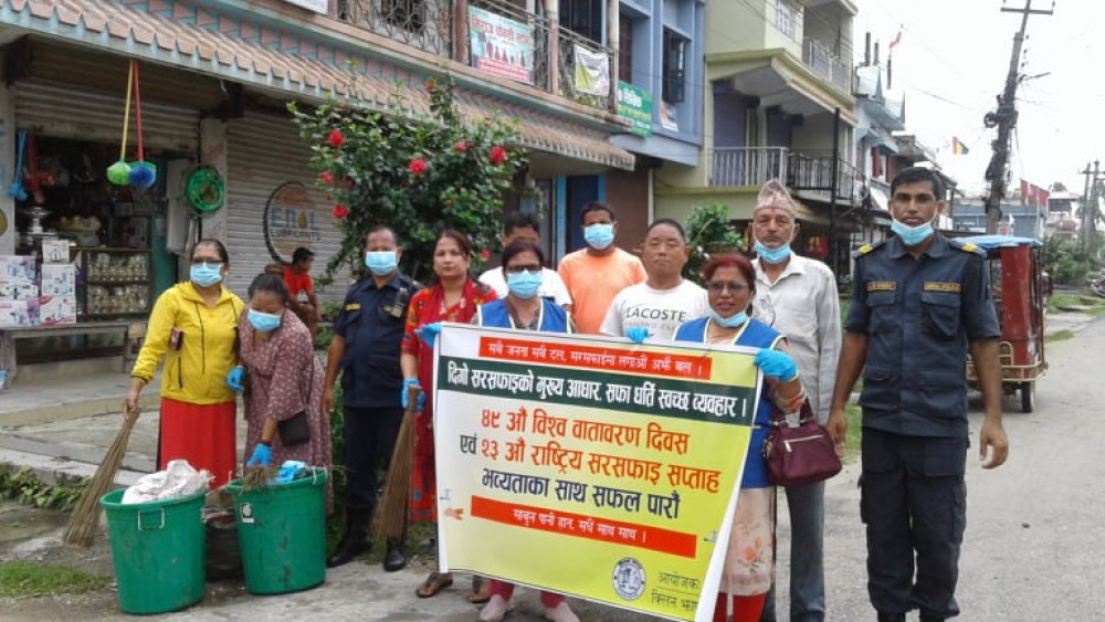 क्लिन झापाद्वारा गोलधाप बजारमा सरसफाइ