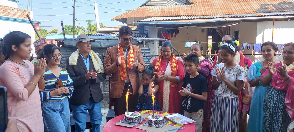 बाल आश्रममा मनाए दुलालले जन्मदिन