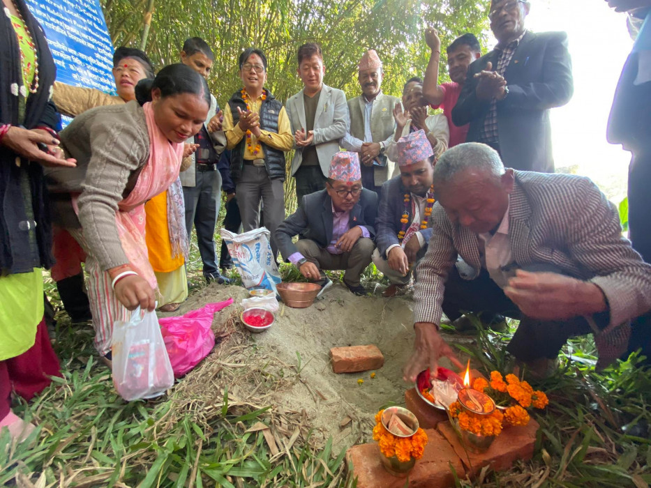 लिङ्देनद्वारा हल्दिबारीका तीन वटा पुल शिलन्यास