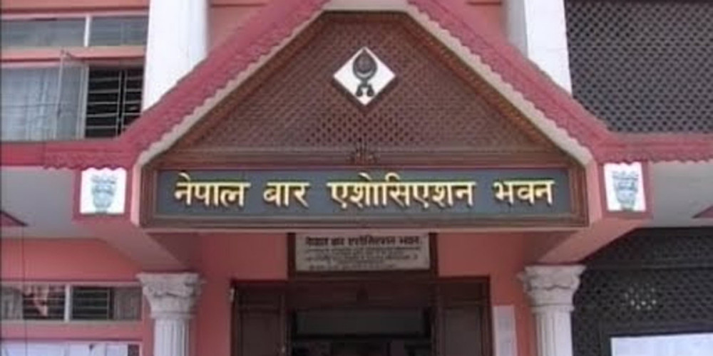 कर्मचारी कुट्ने वकिल पक्राउ गरेको विरोधमा बारको आन्दोलन