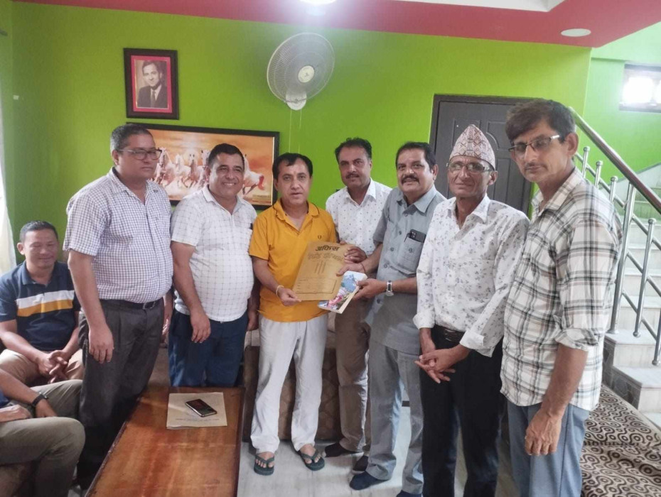 ५२ वर्ष अघि हत्या गरिएका कर्णबहादुर गौतमको परिवारलाई न्याय दिलाउन सहयोग गर्ने विश्वप्रकाशको आश्वासन