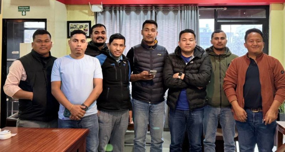 झापामा युवा संघ र प्रेस चौतारीबीच मैत्रीपूर्ण फुटबल हुने