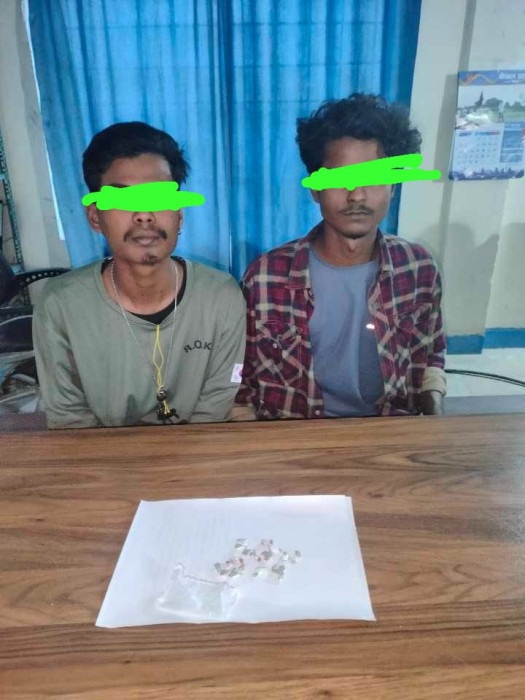 बिर्तामोडबाट लागू औषधसहित दुई जना पक्राउ