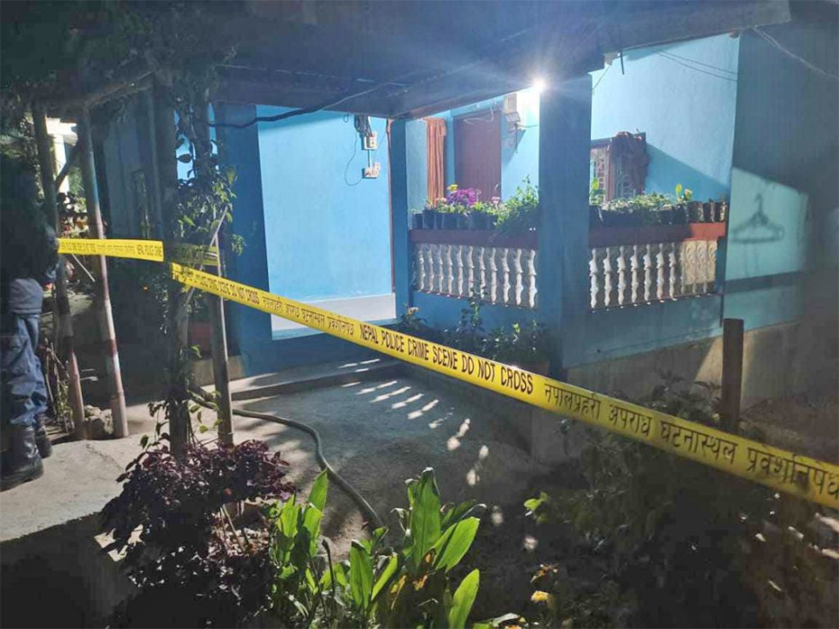 श्रीमतीलाई रेटेको दाउले बमबहादुरले आफैलाई रेटे