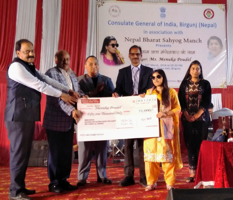मेनुका पौडेल लता मंगेशकर संगीत पुरस्कारबाट पुरस्कृत