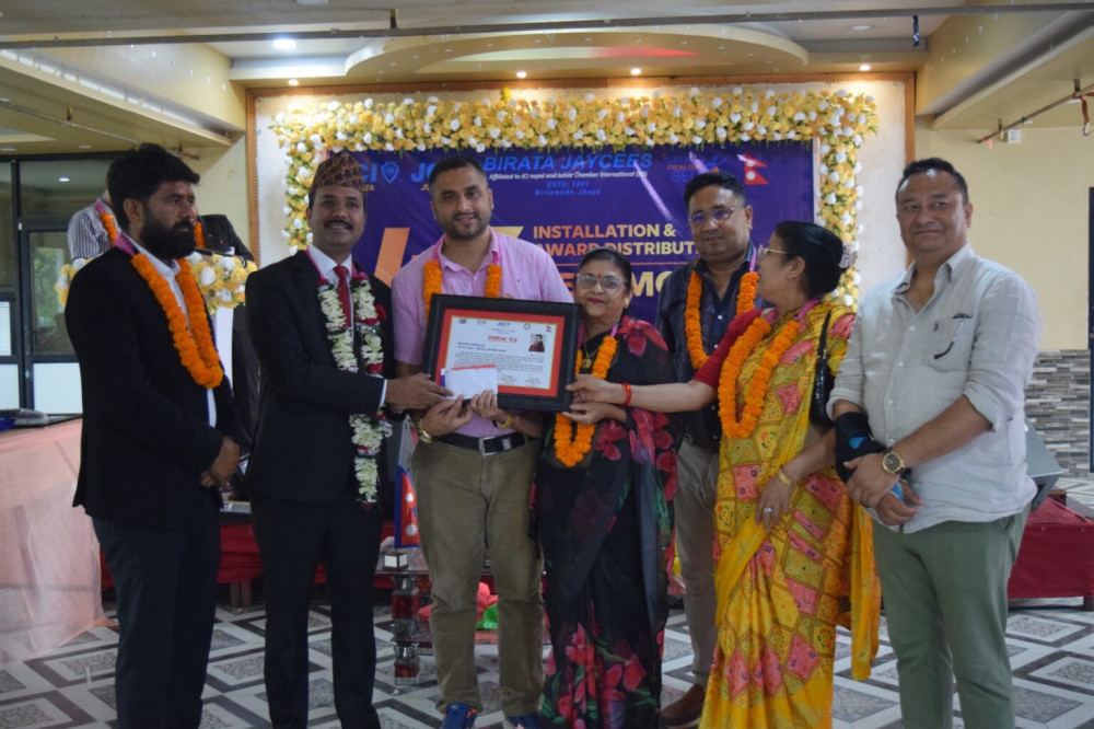पत्रकार नरेन्द्र ढकाल पुरस्कृत