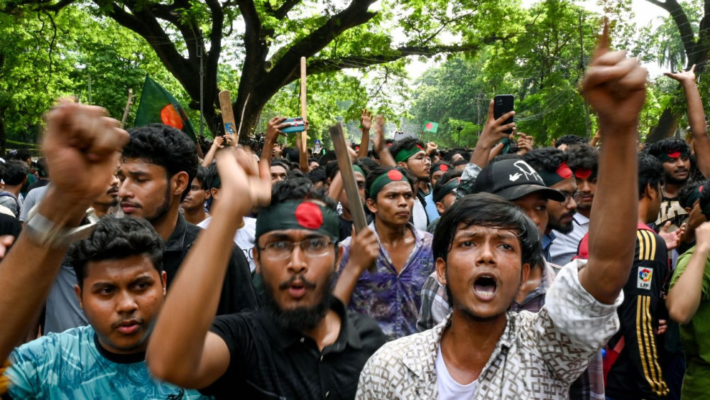 आन्दोलन चर्कंदै गएपछि ८ सय नेपाली विद्यार्थीले छाडे बंगलादेश
