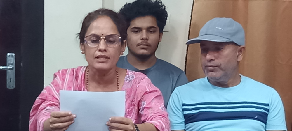 डीएसपी हुँ भन्दै झुक्याएर विहे गरे, पैसा लिएपछि हिंसा गर्न थाले : गिता पाण्डे सापकोटा