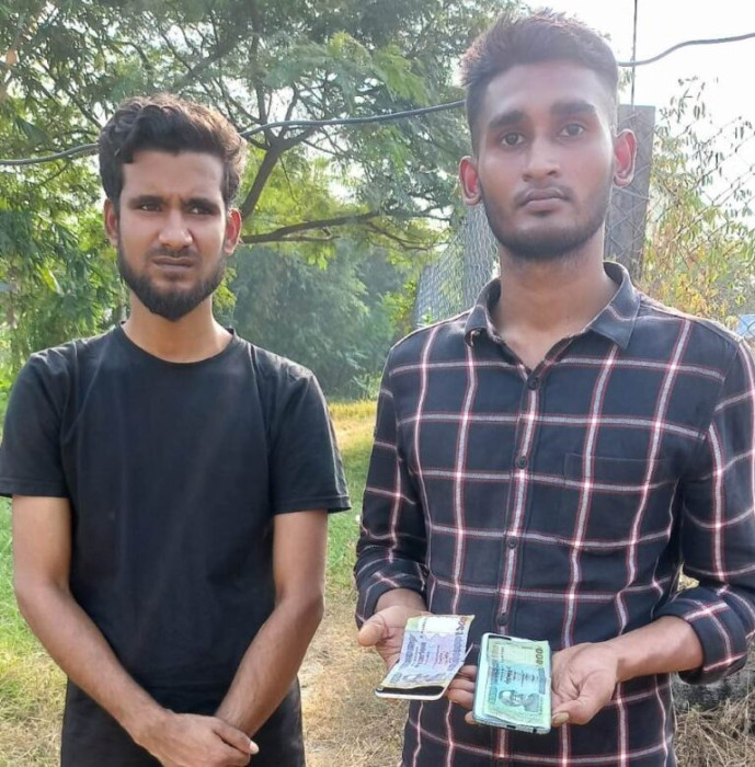 अवैध बाटोबाट नेपाल छिर्न खोज्ने बंगलादेशी नागरिक पक्राउ