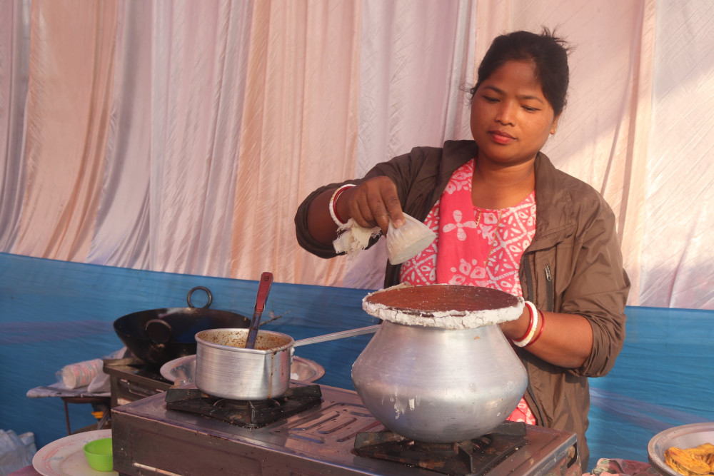 महोत्सवमा मौलिक चिनारी झल्कने दृष्य