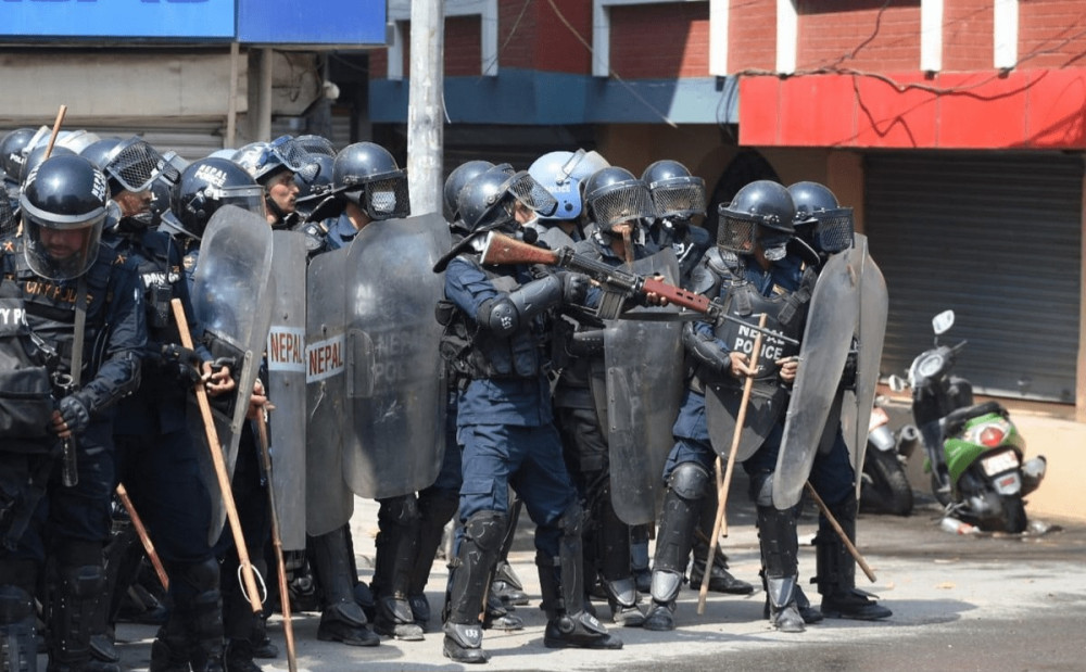 राजावादीको प्रदर्शनले उग्र रुप लिएपछि गोली प्रहार