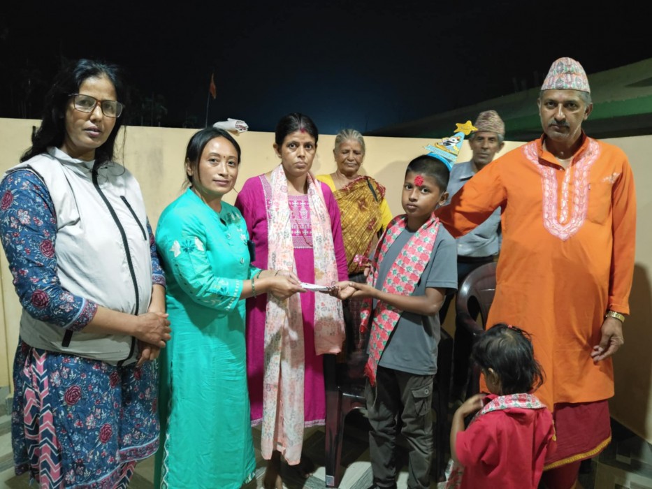 आयुस–आरोहीको जन्मदिनमा नारी सञ्चार गृहलाई सहयोग