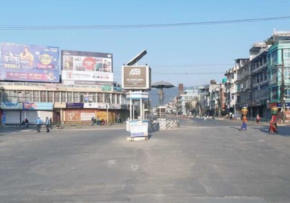 व्यवसायीको आन्दोलनले सवारी आवागमन ठप्प