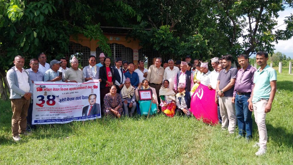 कम्युनिष्टको मुख्य शक्ति किसान