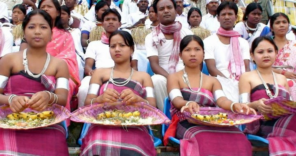 आज अटवारी पर्व मनाउँदै थारु समुदाय, लुम्बिनी प्रदेशमा सार्वजनिक बिदा