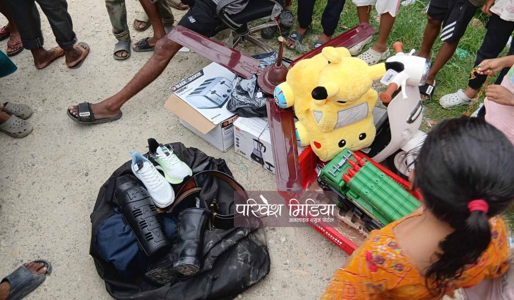 इलाका र भाटभटेनीबाट चोरिएका मोटरसाइकल तथा सामान नागरिक प्रहरीद्वारा संकलन शुरु